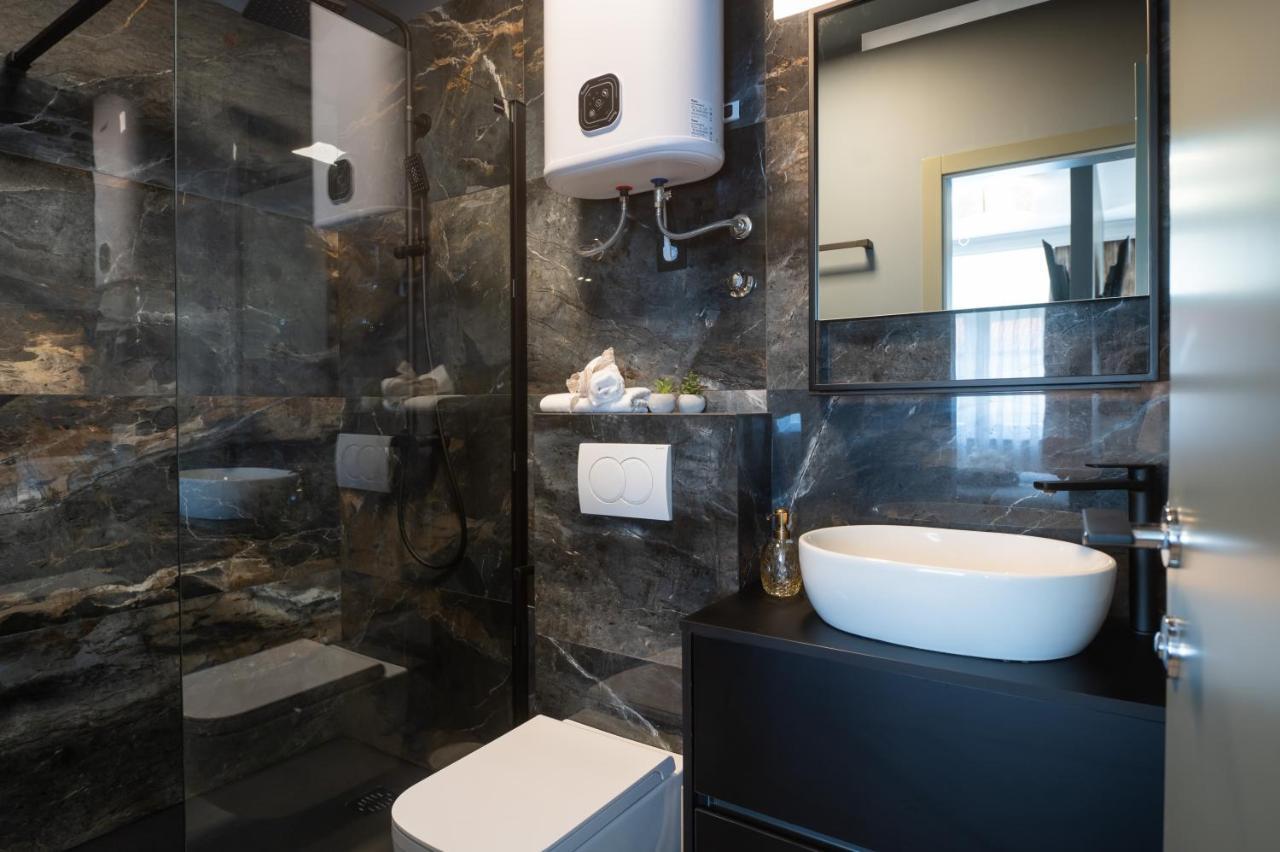 Studio & Rooms Torine Задар Екстериор снимка