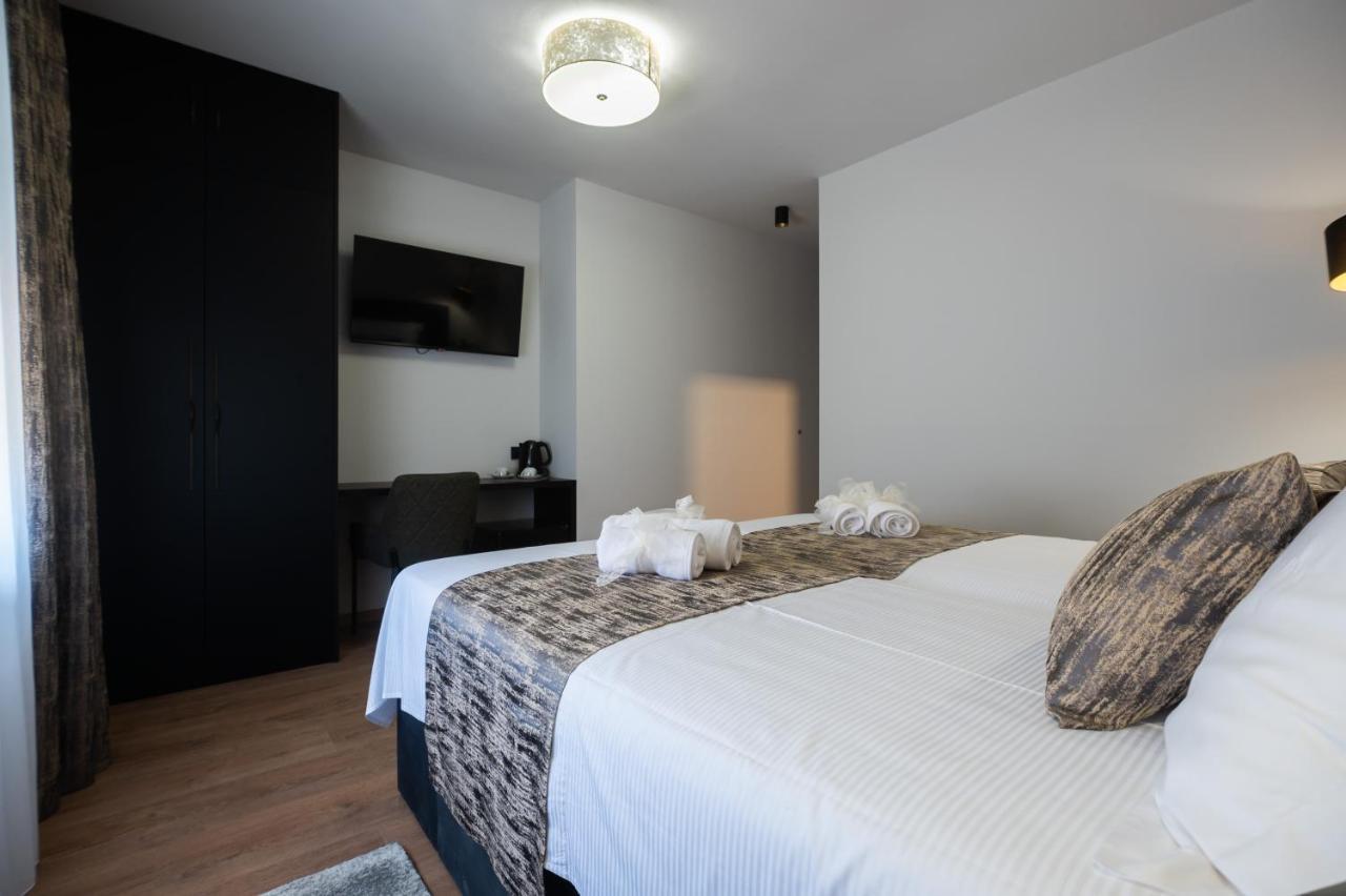 Studio & Rooms Torine Задар Екстериор снимка